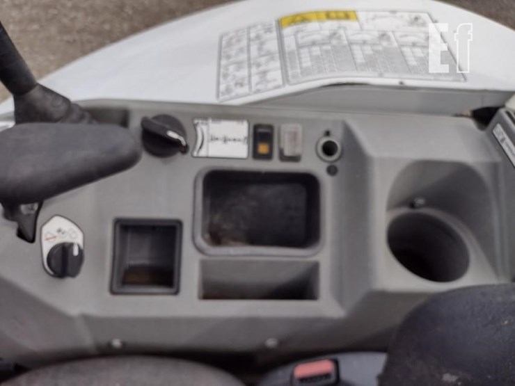 bobcat-e32i-image-9
