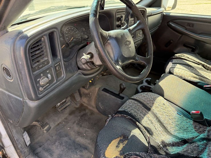 2001-chevrolet-1500-image-20