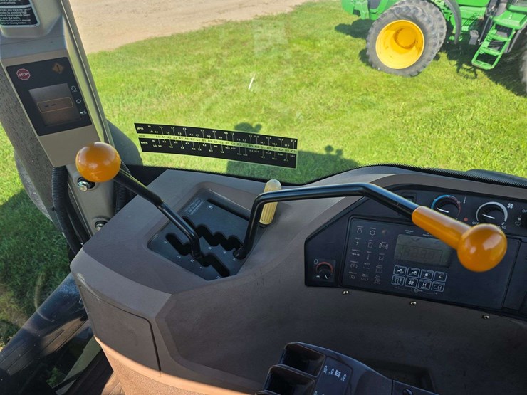2000-john-deere-9400t-image-58