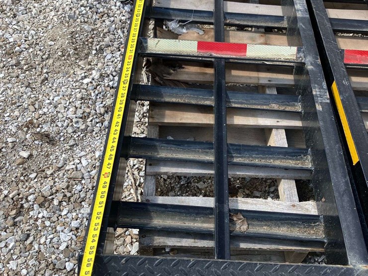 black-heavy-duty-trailer-ramps---approximately-5’-long-x-2’-wide-image-6