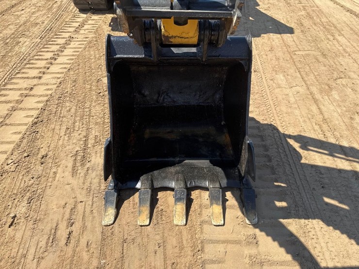 2016-caterpillar-306e-image-28