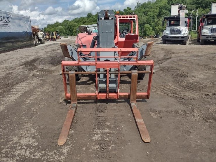 2019-skyjack-sj1056th-image-27