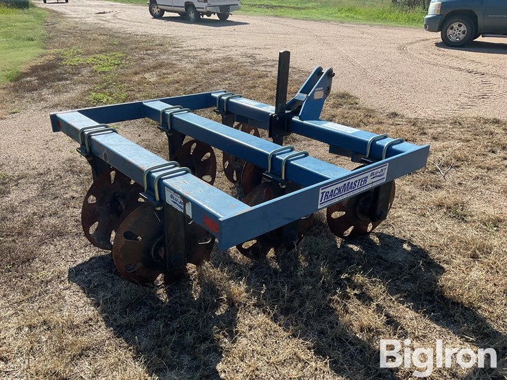 blu-jet-track-master-image-5