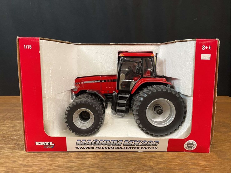 1/16-case-ih-magnum-mx285-collector-nib-ertl-image-7