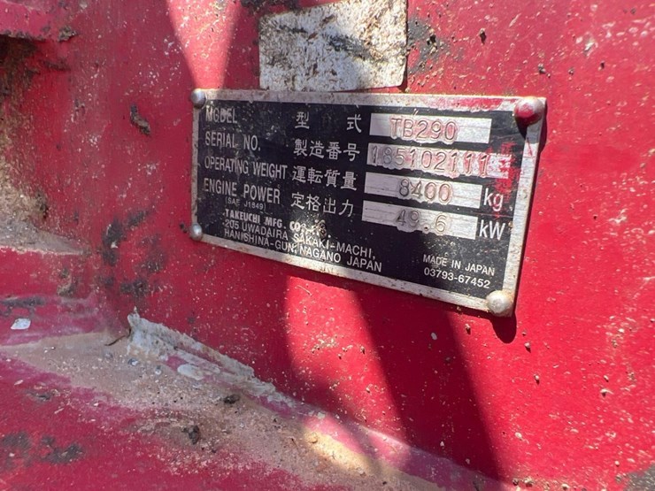 2016-takeuchi-tb290-image-27