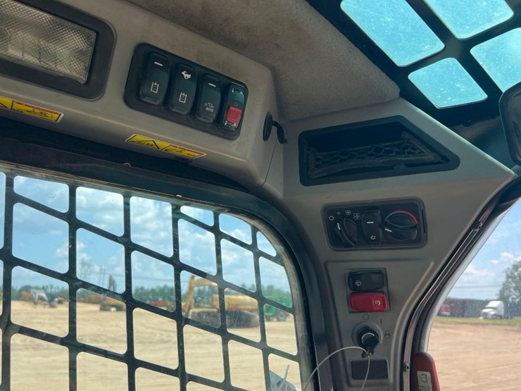 2019-caterpillar-289d3-image-28