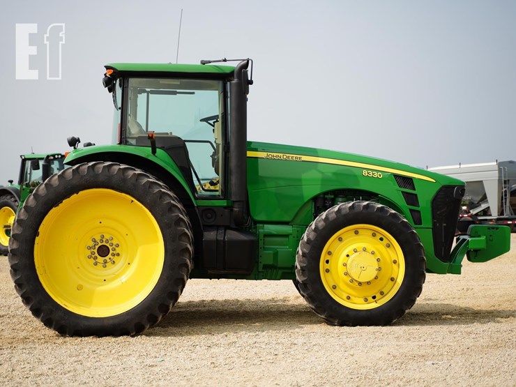 2009-john-deere-8330-image-4