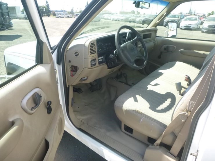 1997-chevrolet-3500-image-10