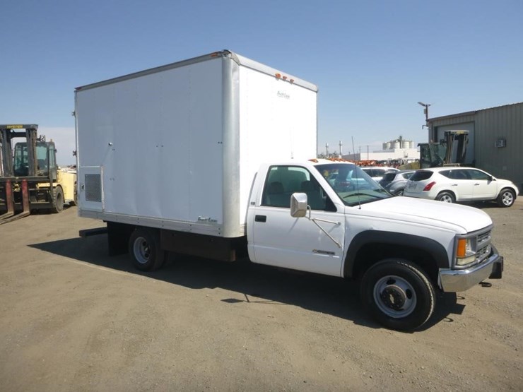 1997-chevrolet-3500-image-2