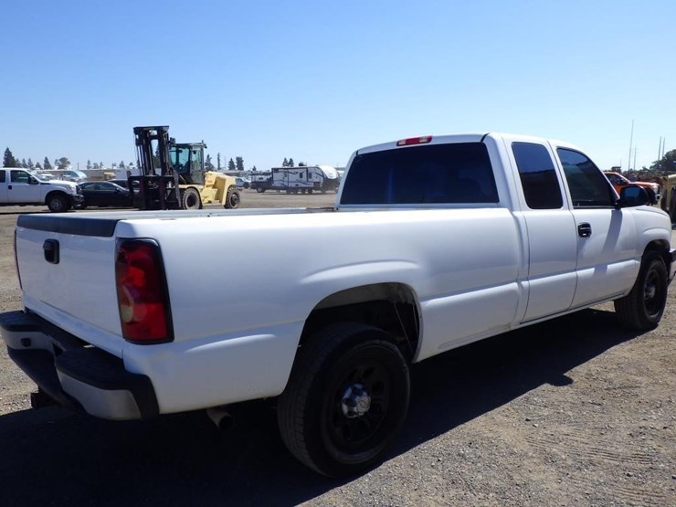 2007-chevrolet-1500-image-3