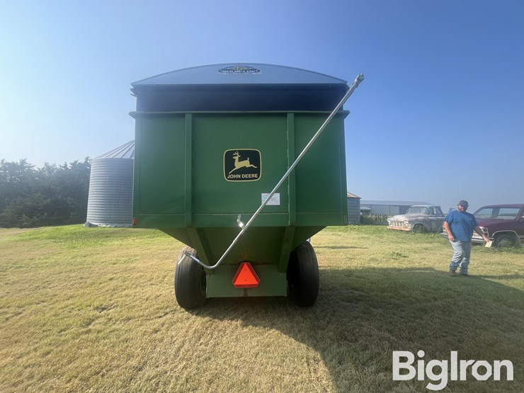 john-deere-400-image-7