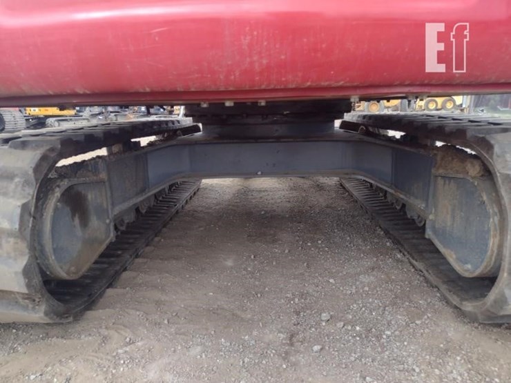2022-takeuchi-tb290-image-45