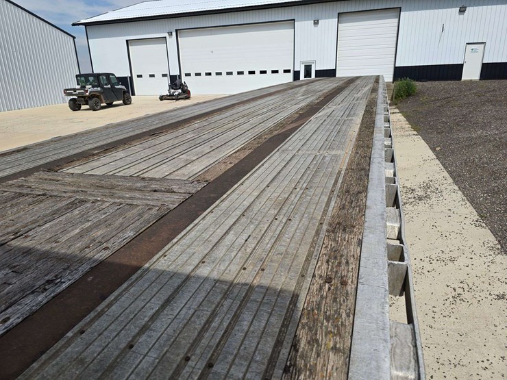 1998-transcraft-eagle-aluminum-flat-bed-trailer,-spread-axle,-11r22.5-tires-on-all-aluminum-rims,-ne-image-8