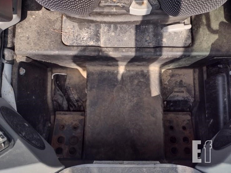 2022-bobcat-s740-image-15