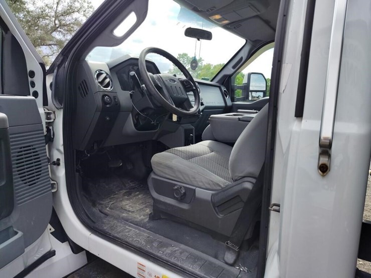 2016-ford-f650-image-8