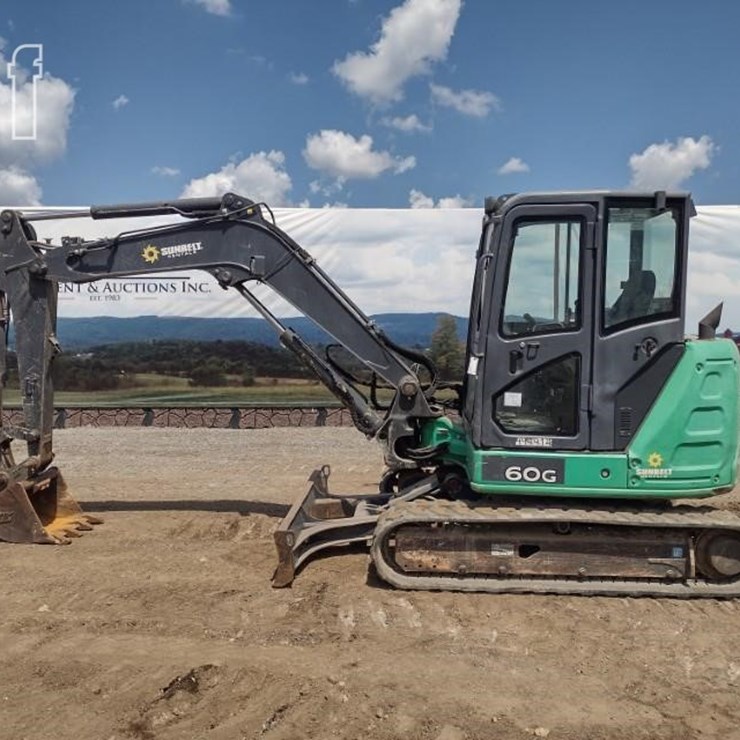 2017 DEERE 60G