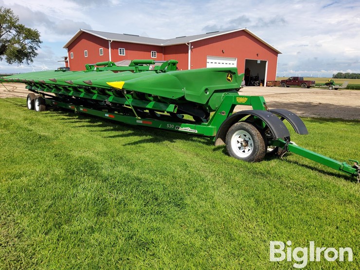 2021-john-deere-c12f-image-1
