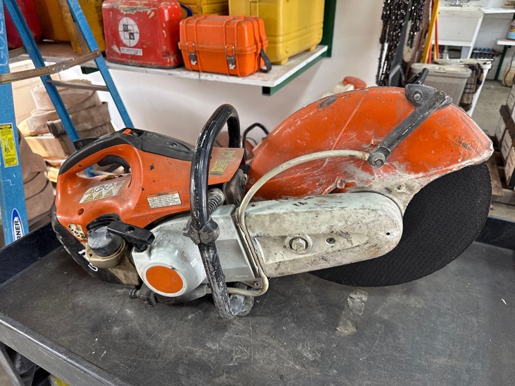 stihl-ts420-gas-cutoff-saw-support-equipment-image-1