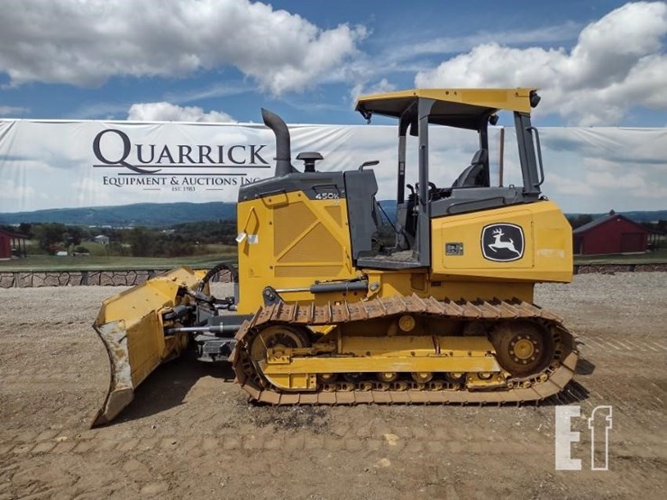 2022-deere-450k-image-1