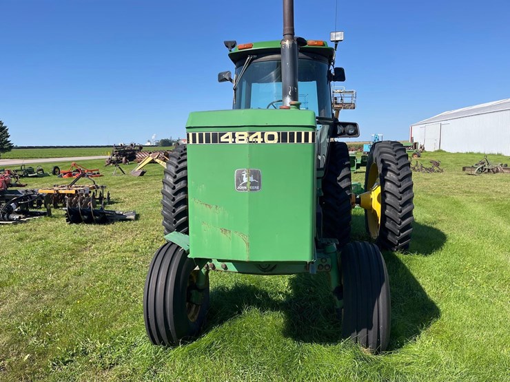 john-deere-4840-image-9