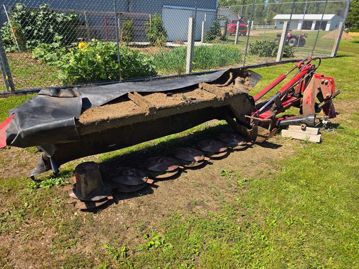 new-holland-h6740-image-9
