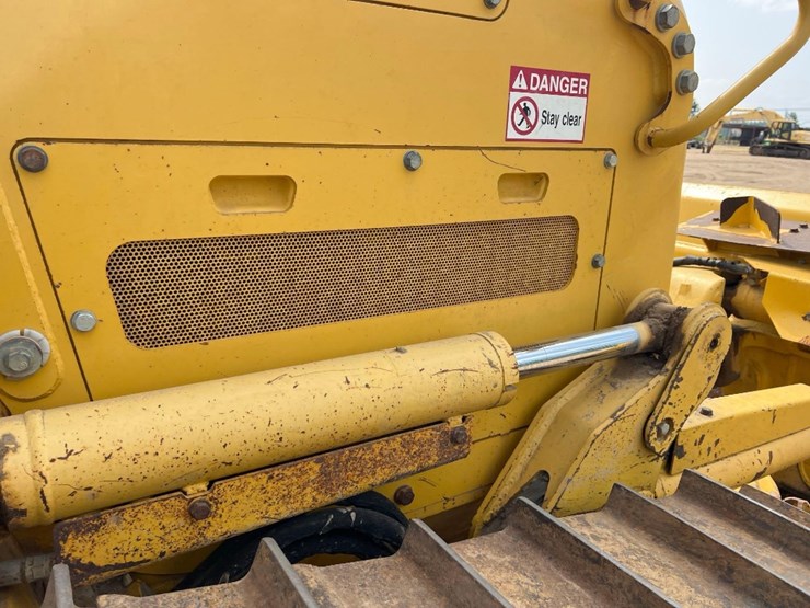 2018-komatsu-d51px-24-image-17