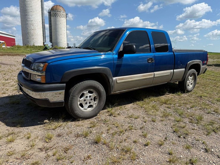2003-chevrolet-1500-image-1
