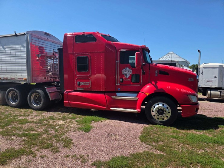 2013-kenworth-t660-image-8