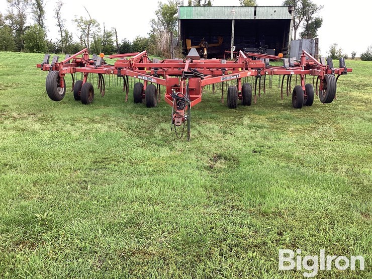case-ih-5800-image-2