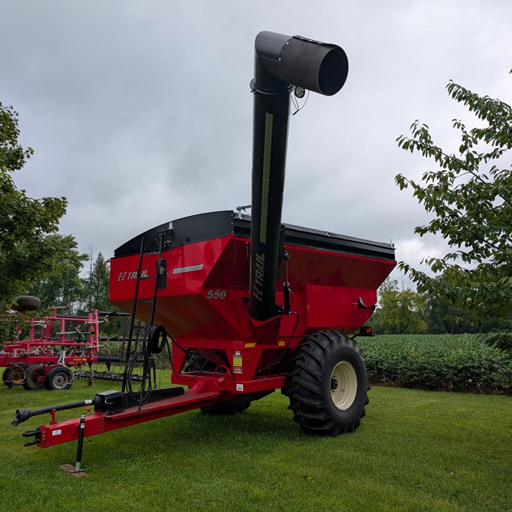 #2987 • E-Z Trail 550 Unloading Grain Cart
