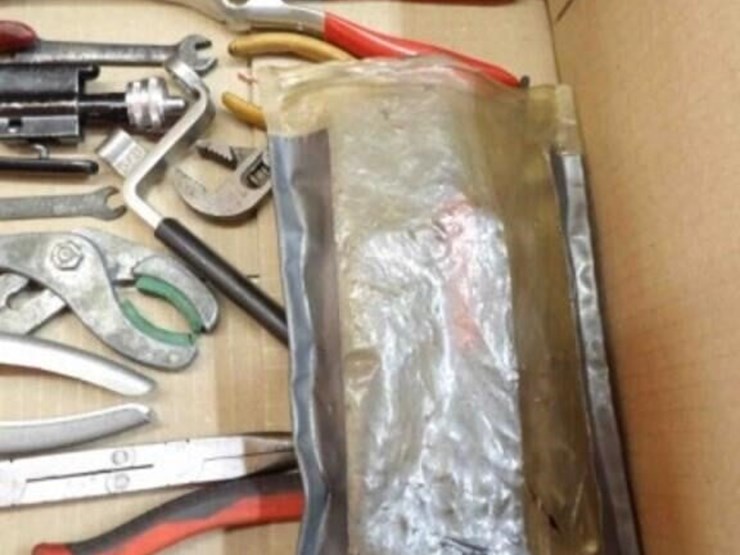 pliers-image-3