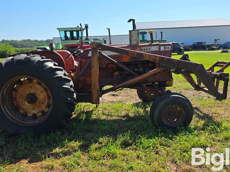 1962-allis-chalmers-d19-image-4