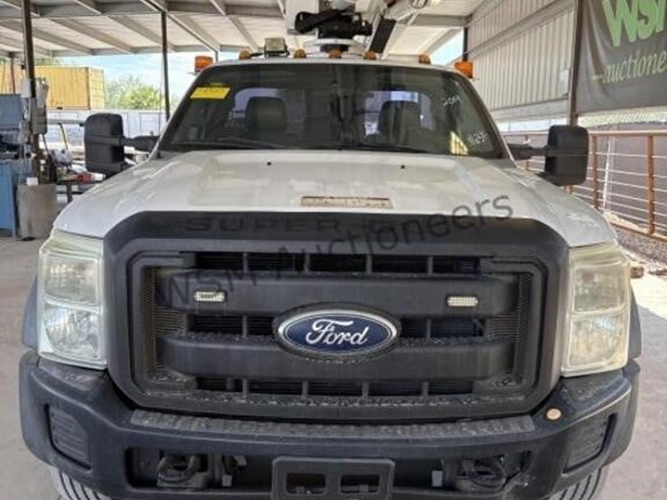 2012-ford-f550-image-3