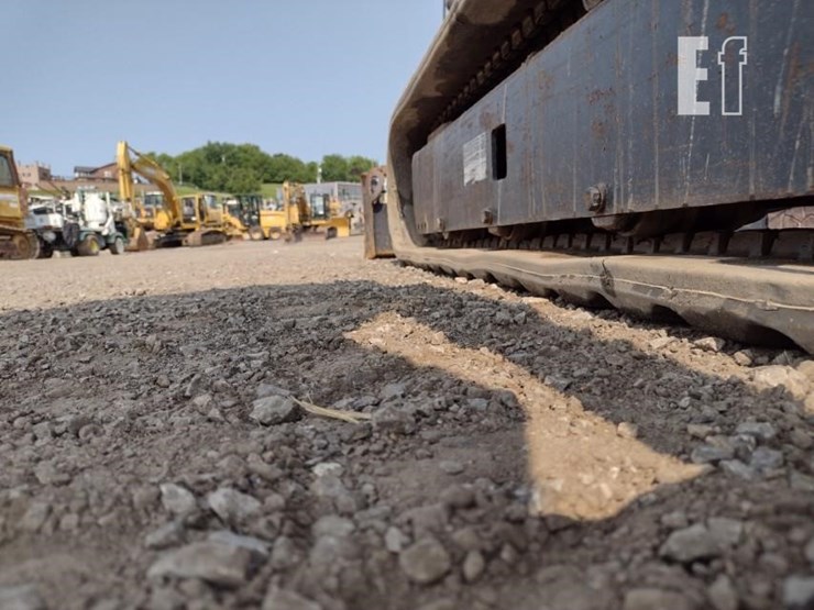 2018-deere-35g-image-30