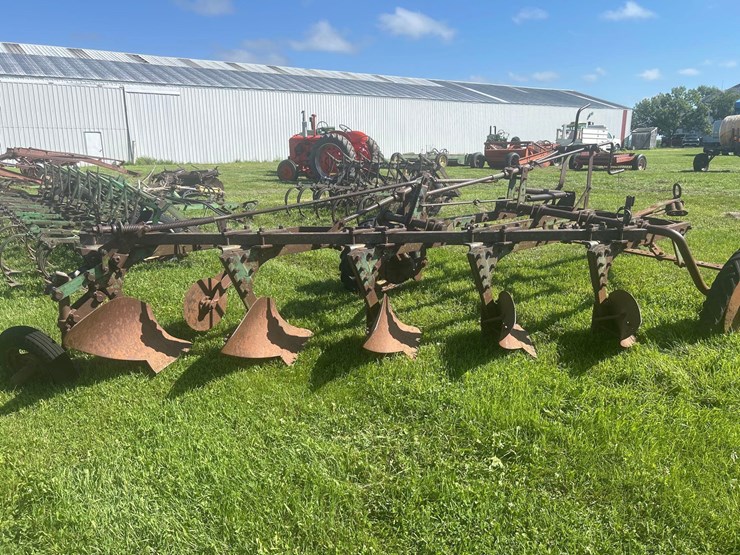 john-deere-plow-image-6