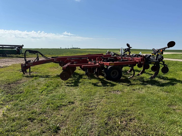 case-ih-730b-ecolo-tiger-disk-ripper,-rear-leveler,-30”-spacing,-2-bearings-are-out-but-2-good-used-image-4