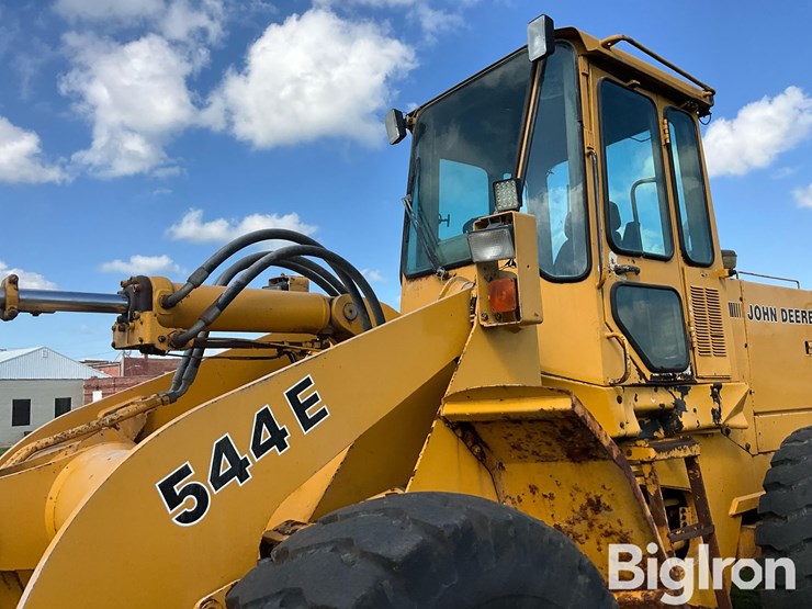 deere-544e-image-9