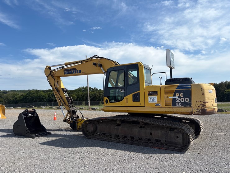 2010-komatsu-pc200-lc-8-image-6