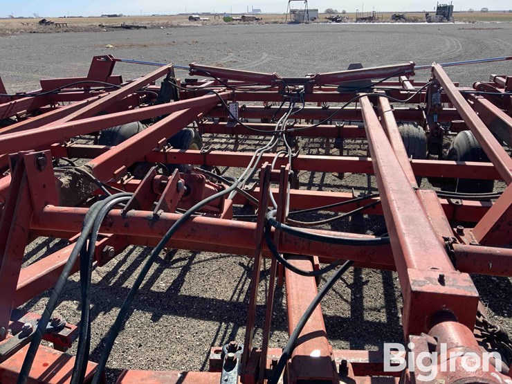 case-ih-4200-image-18