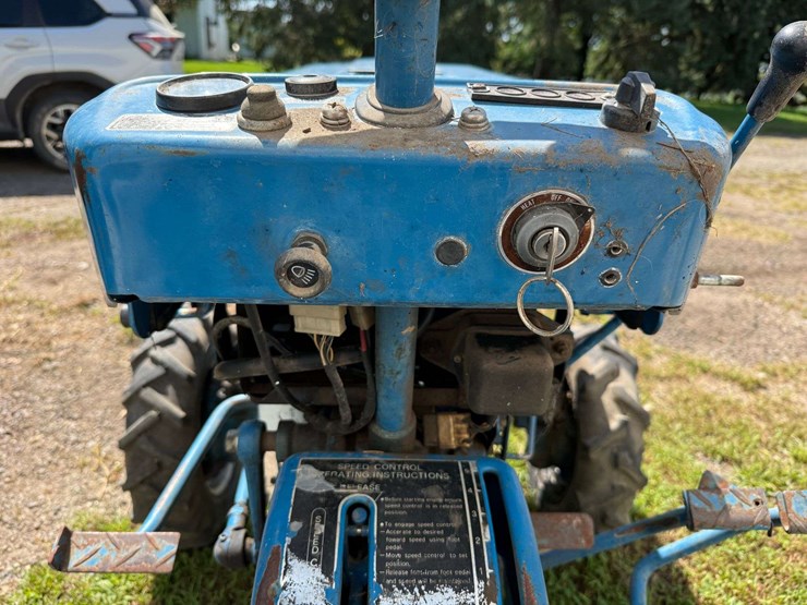 ford-1210-image-11