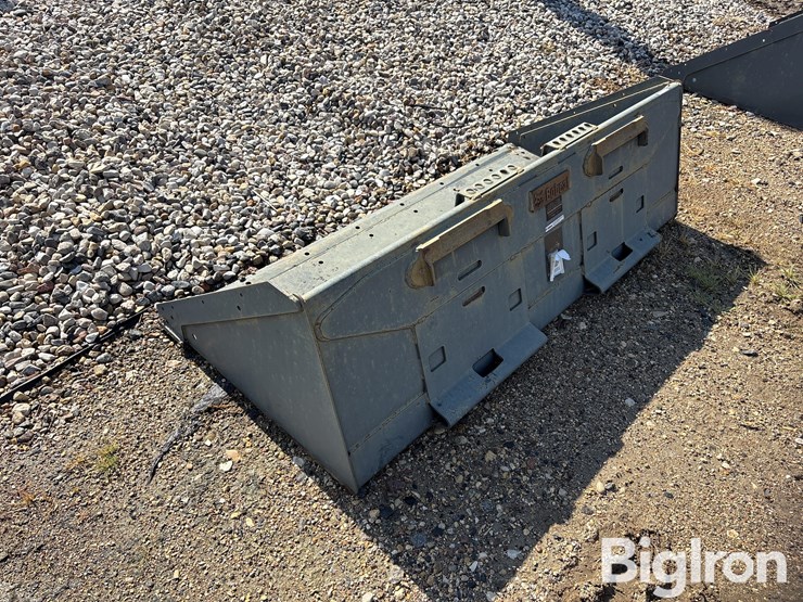 bobcat-74”-heavy-duty-skid-steer-bucket-image-7