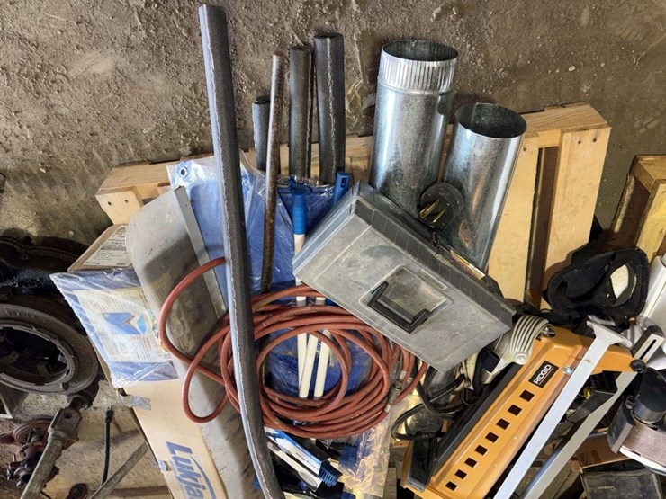 pallet-of:-stove-piping,-ridgid-table,-brushes,-foam-pipe-insulation ,-buying-all-for-one-money-image-5