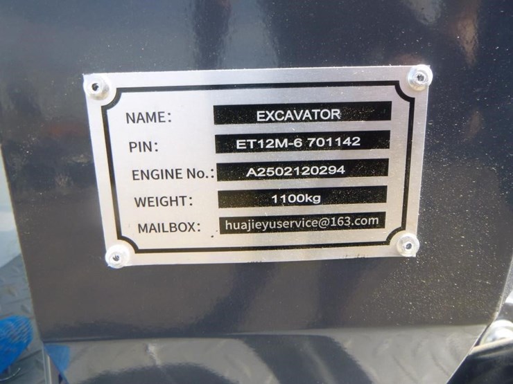 bttl-et12m-6-hydraulic-excavator-image-30