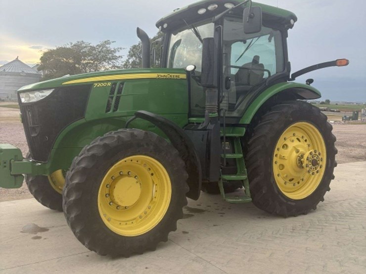 john-deere-7200r-image-1
