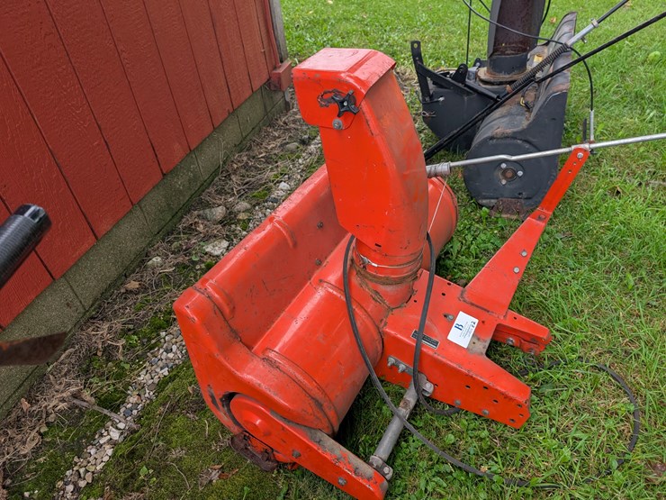 #3016-•-simplicity-snowblowers-image-2