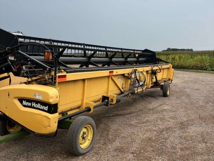 new-holland-74c-image-4