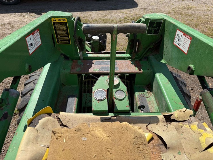 john-deere-70-image-8
