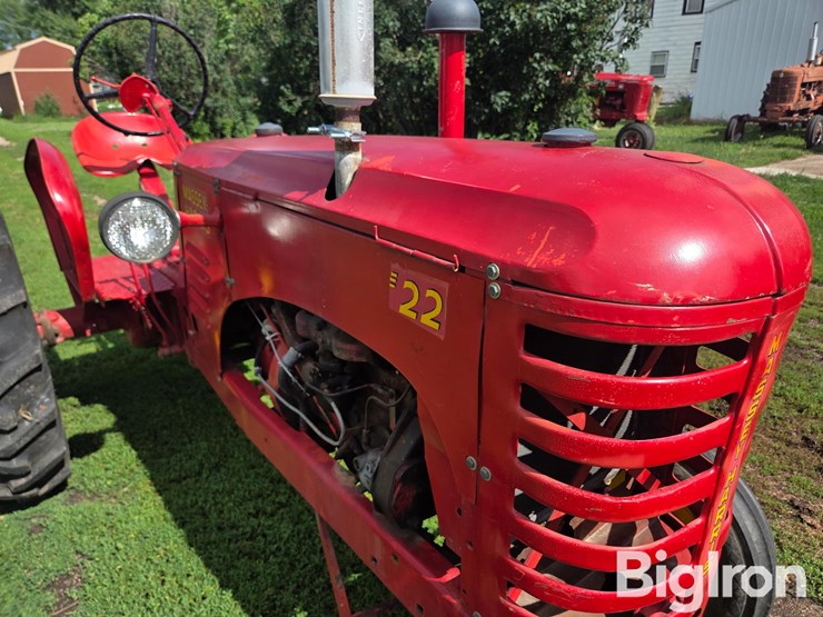 1949-massey-harris-22-image-13