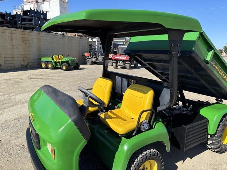john-deere-gator-image-11