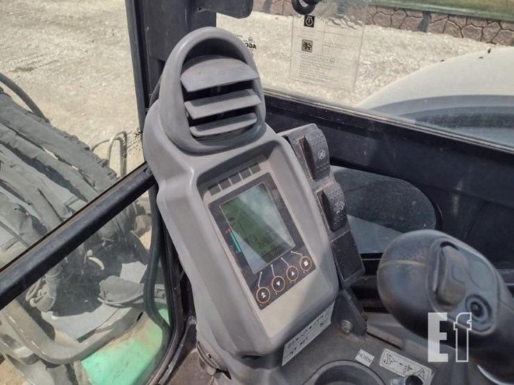 2017-deere-60g-image-8